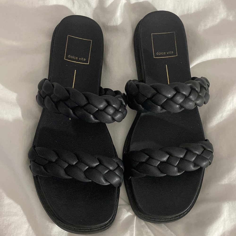 Dolce Vita Grasa Sandals